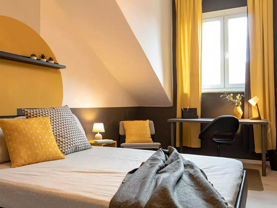 Immagine 1 di Camera in affitto  in Via Luigi Colli a Torino