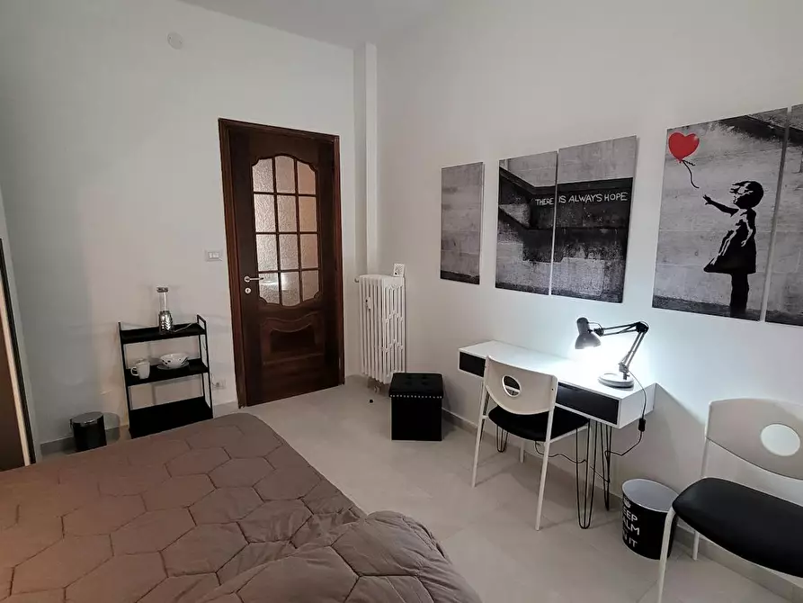 Immagine 2 di Camera in affitto  in Via Antonio Cecchi a Torino