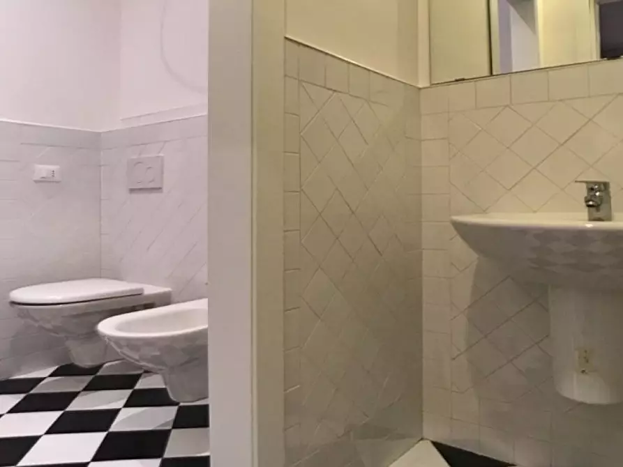 Immagine 9 di Appartamento in affitto  in Via Chioggia a Milano