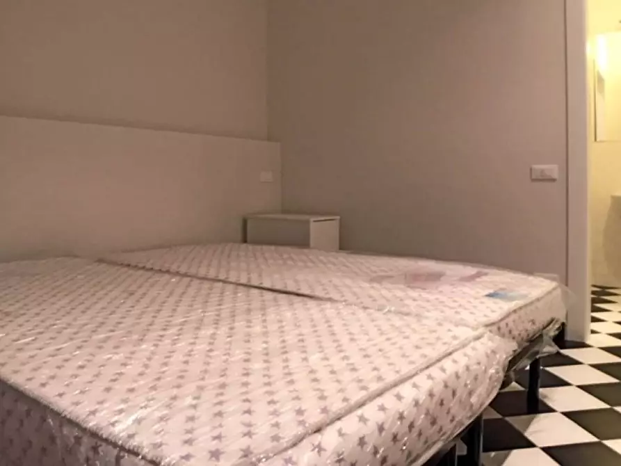 Immagine 6 di Appartamento in affitto  in Via Chioggia a Milano