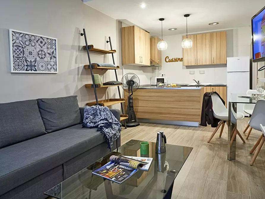 Immagine 3 di Appartamento in affitto  in Carrer del Vallès a Barcelona