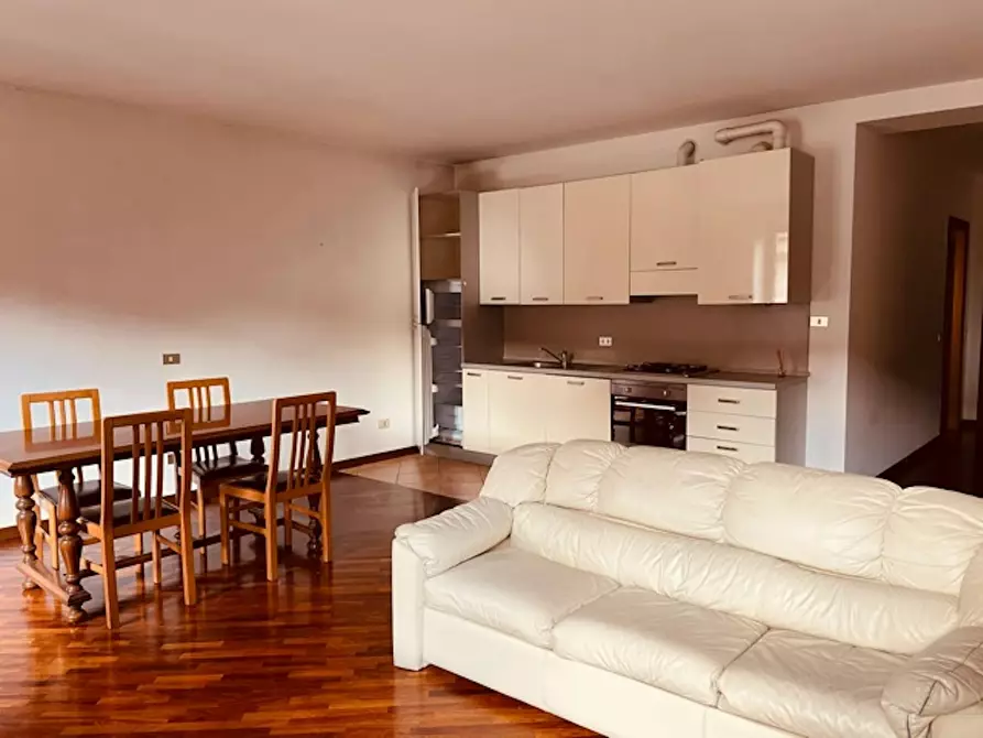 Immagine 1 di Appartamento in affitto  in Corso Giuseppe Garibaldi a Legnano
