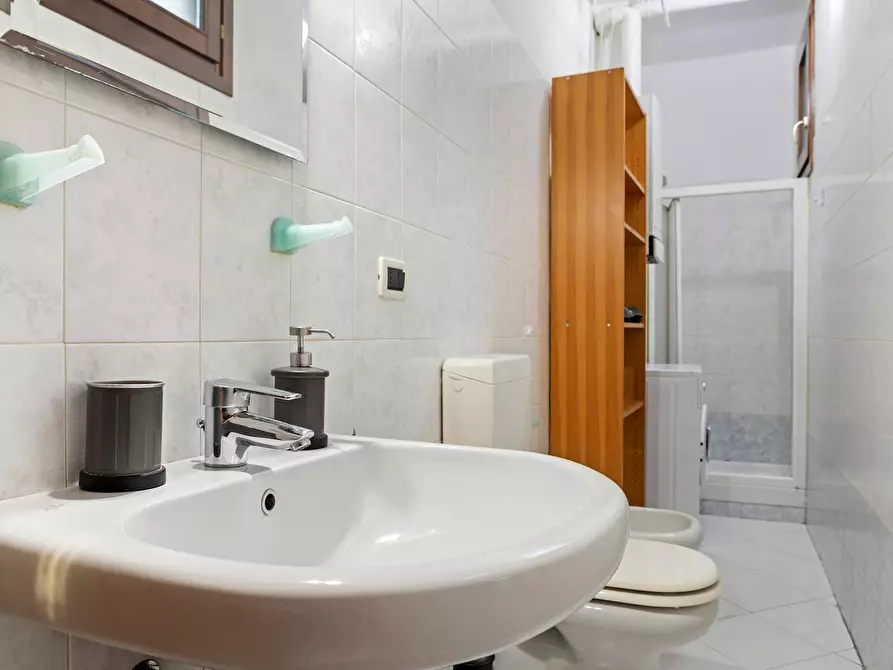 Immagine 10 di Appartamento in affitto  in Via Centotrecento a Bologna