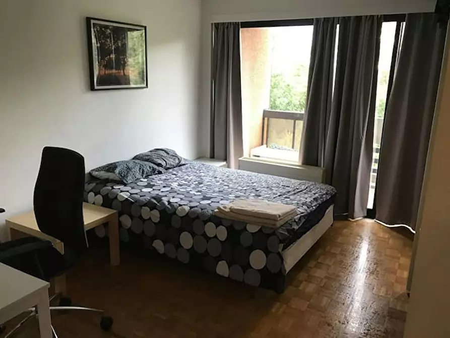 Immagine 4 di Appartamento in affitto  in Rue Colonel Bourg a Schaerbeek