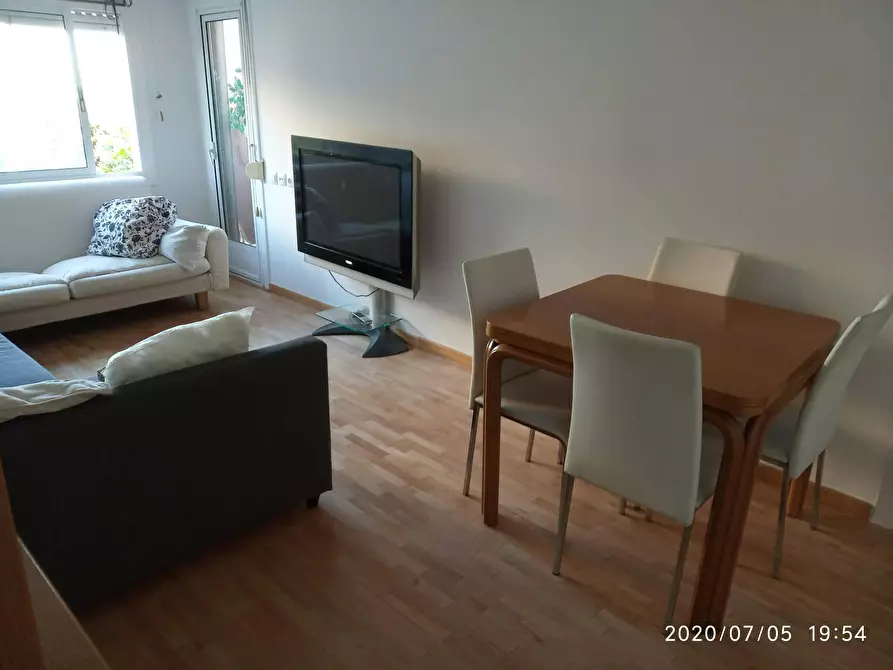 Immagine 4 di Camera in affitto  in Carrer de l'Emigrant a Hospitalet De Llobregat, L'