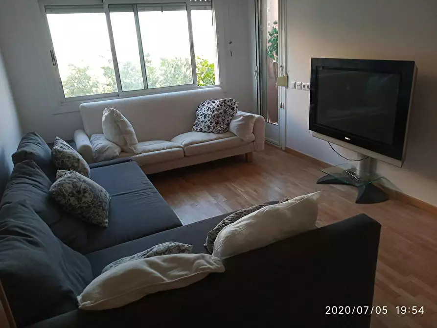 Immagine 3 di Camera in affitto  in Carrer de l'Emigrant a Hospitalet De Llobregat, L'