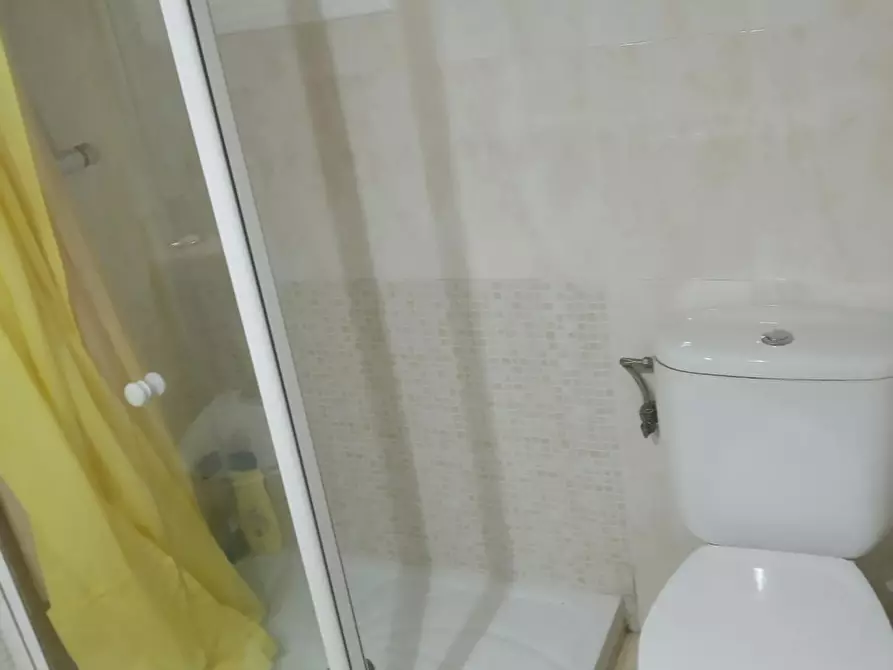 Immagine 8 di Camera in affitto  in Carrer de l'Emigrant a Hospitalet De Llobregat, L'