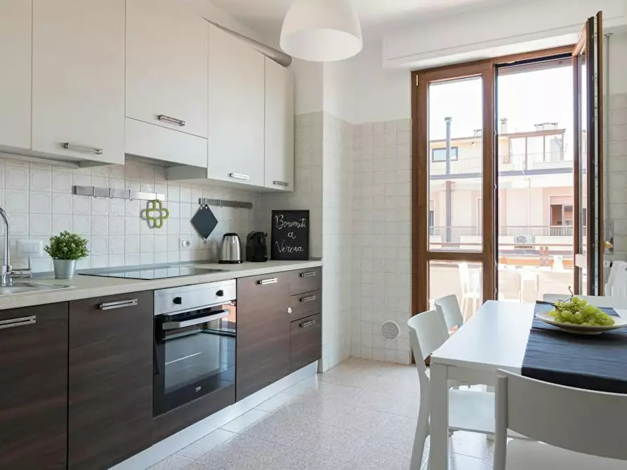 Immagine 10 di Camera in affitto  in Via Giuseppe Adami a Verona