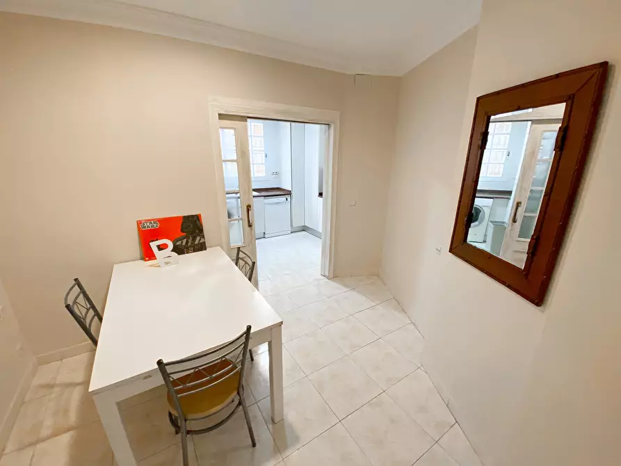 Immagine 4 di Camera in affitto  in Gran Via de les Germanies a Valencia