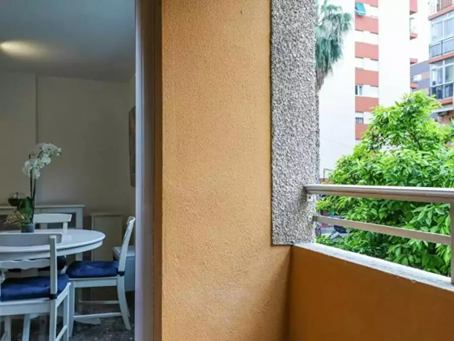 Immagine 10 di Camera in affitto  in Calle Explorador Andrés a Valencia