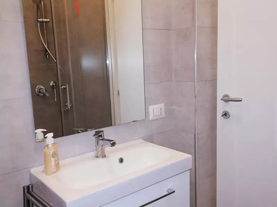 Immagine 8 di Casa indipendente in affitto  in Viale Monza a Milano