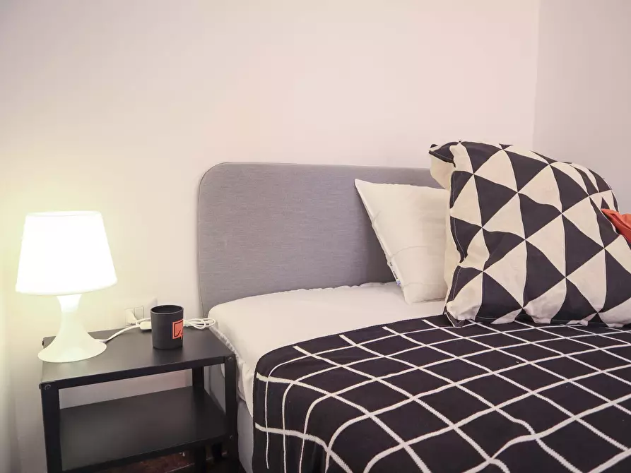 Immagine 2 di Camera in affitto  in Via Ludovico Ariosto a Cagliari