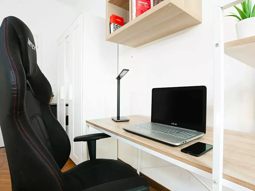 Immagine 6 di Camera in affitto  in Via Francesco Melzi d'Eril a Milano