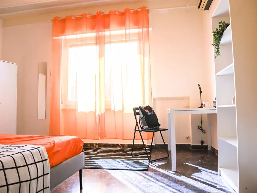 Immagine 3 di Camera in affitto  in Via Ludovico Ariosto a Cagliari