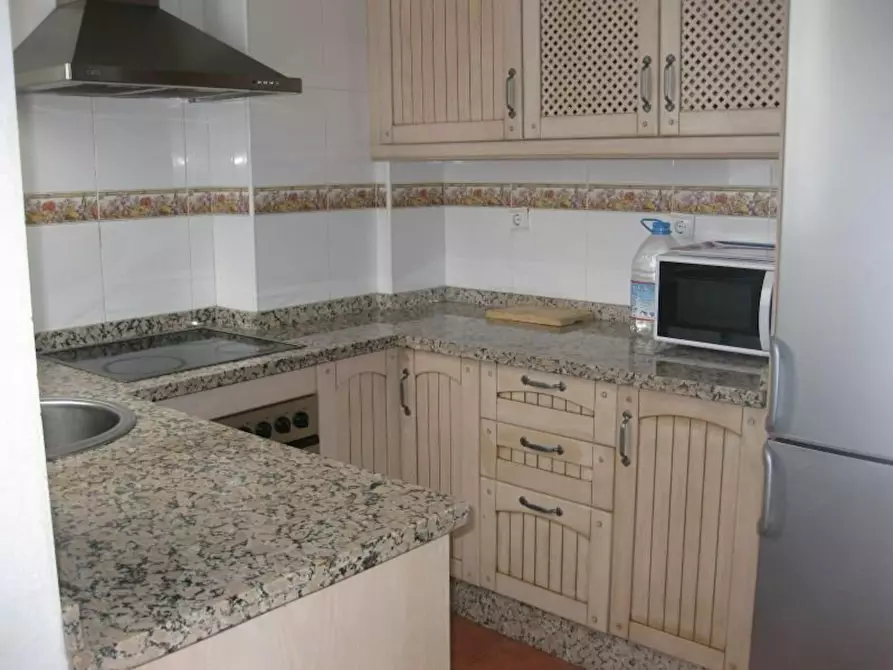 Immagine 1 di Camera in affitto  in Calle Mármoles a Malaga