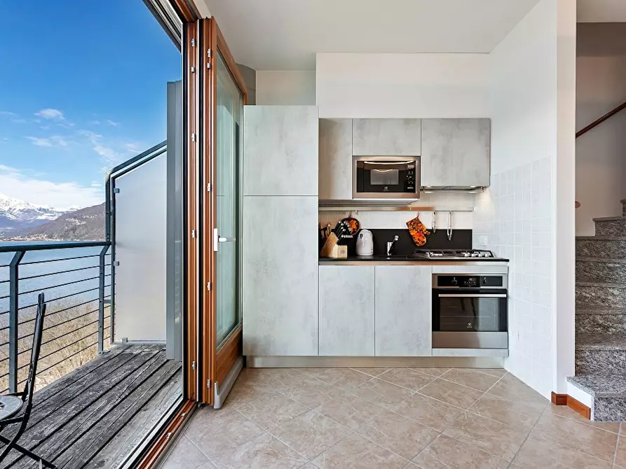 Immagine 10 di Appartamento in affitto  in Strada del Verde a Perledo