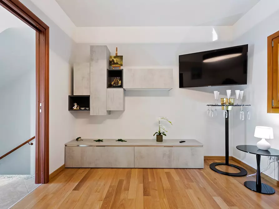 Immagine 3 di Appartamento in affitto  in Strada del Verde a Perledo