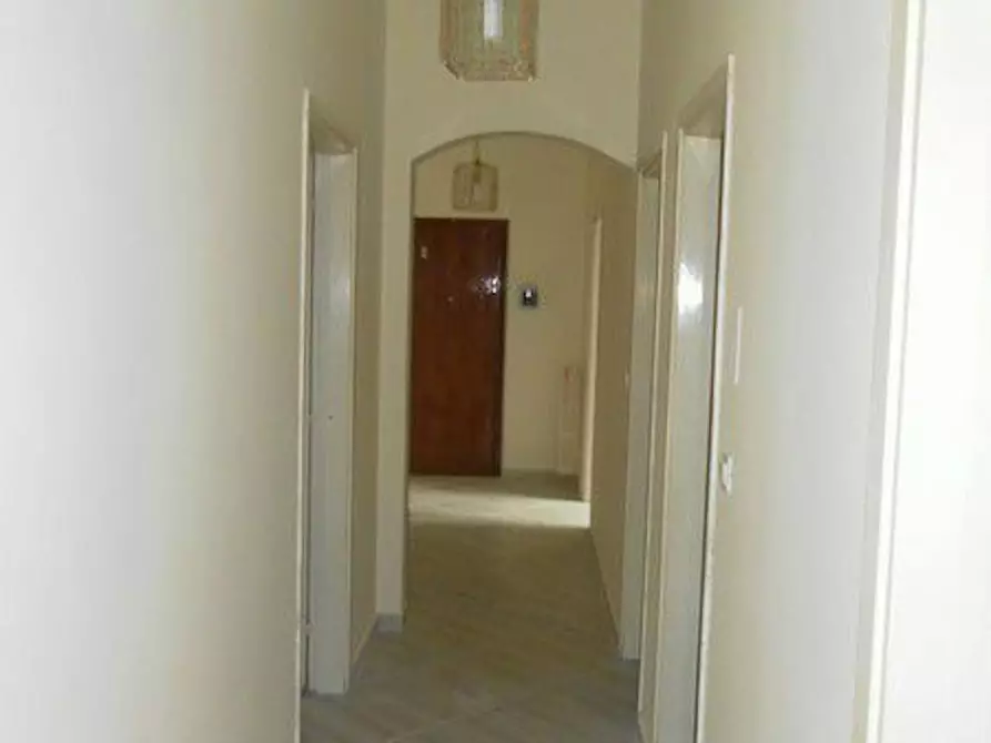 Immagine 8 di Camera in affitto  in Strada del Drosso a Torino