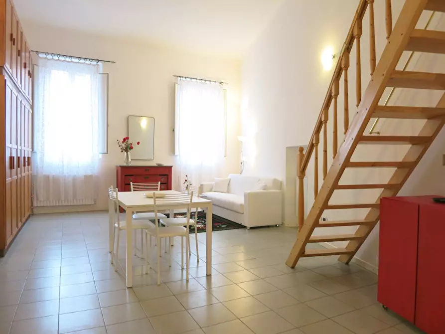 Immagine 4 di Appartamento in affitto  in Via Altaguardia a Milano