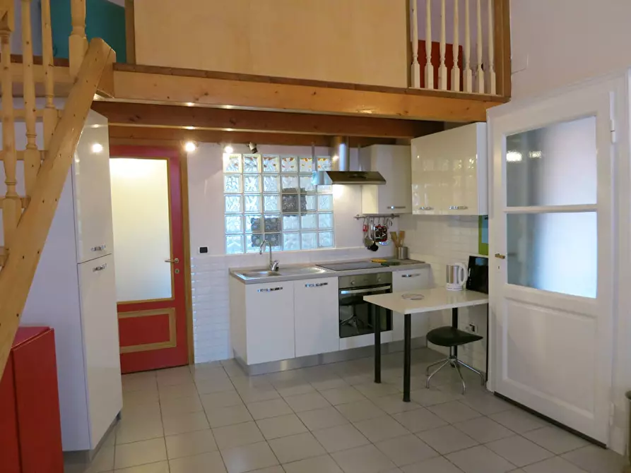 Immagine 8 di Appartamento in affitto  in Via Altaguardia a Milano