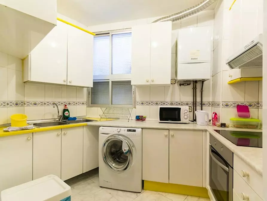 Immagine 7 di Camera in affitto  in Paseo de Santa María de la Cabeza a Madrid