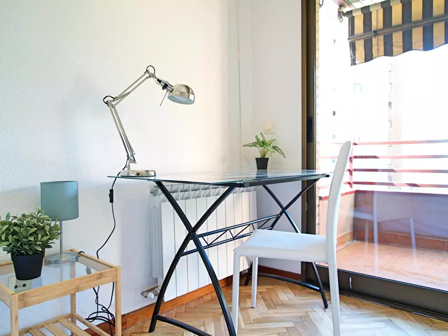 Immagine 3 di Camera in affitto  in Calle de la Isla Malaita a Madrid