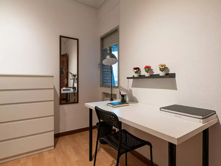 Immagine 3 di Camera in affitto  in Calle de Valderribas a Madrid