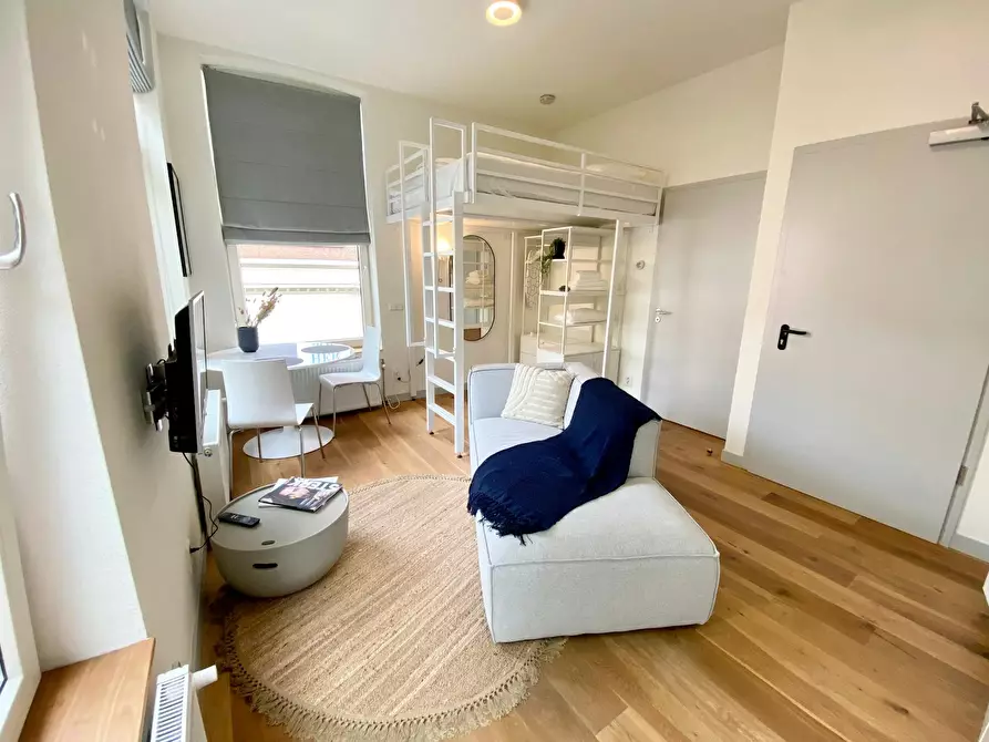 Immagine 1 di Appartamento in affitto  in Witte de Withstraat a Rotterdam