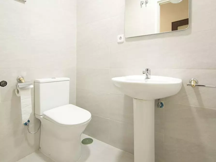 Immagine 6 di Camera in affitto  in Calle de la Princesa a Madrid