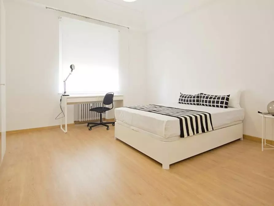 Immagine 1 di Camera in affitto  in Calle de la Princesa a Madrid