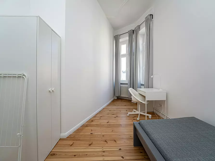 Immagine 3 di Camera in affitto  in Hermannstraße a Berlin