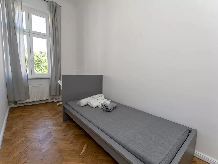 Immagine 2 di Camera in affitto  in Hermannstraße a Berlin