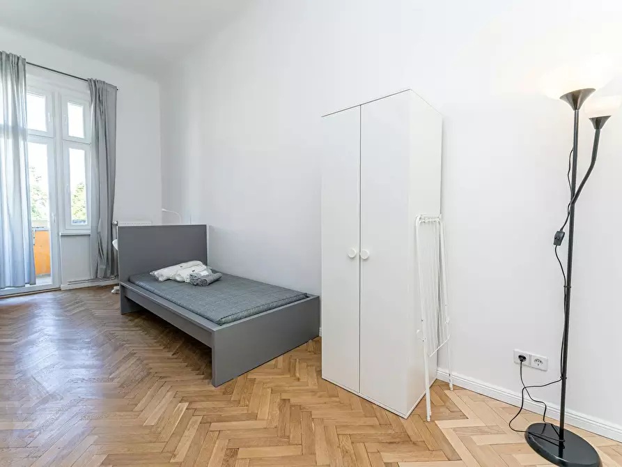 Immagine 1 di Camera in affitto  in Hermannstraße a Berlin