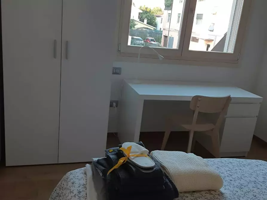 Immagine 1 di Camera in affitto  in Via Francesco Algarotti a Padova