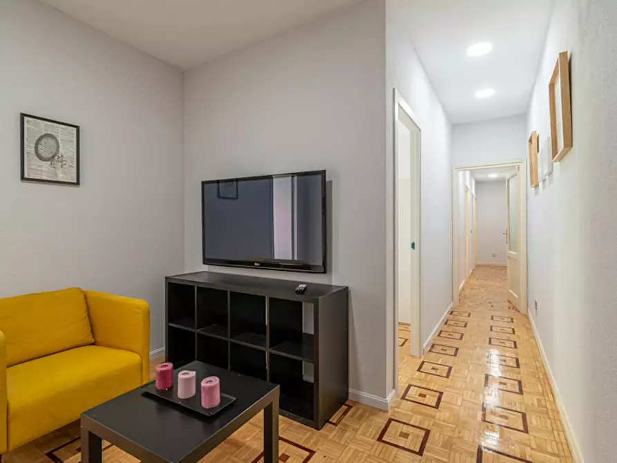 Immagine 4 di Camera in affitto  in Calle del Conde de Vilches a Madrid