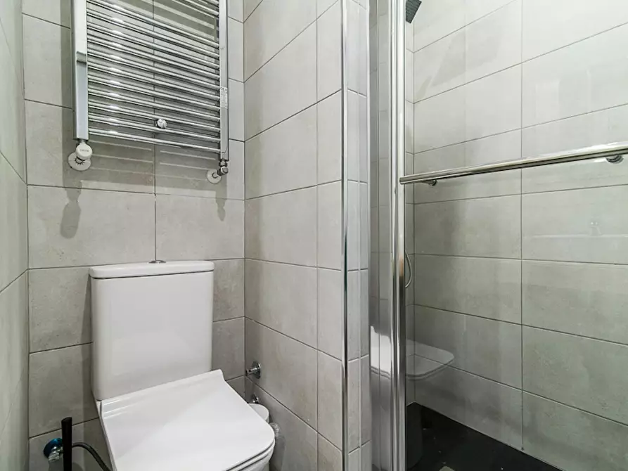 Immagine 9 di Camera in affitto  in Calle de Dolores a Madrid