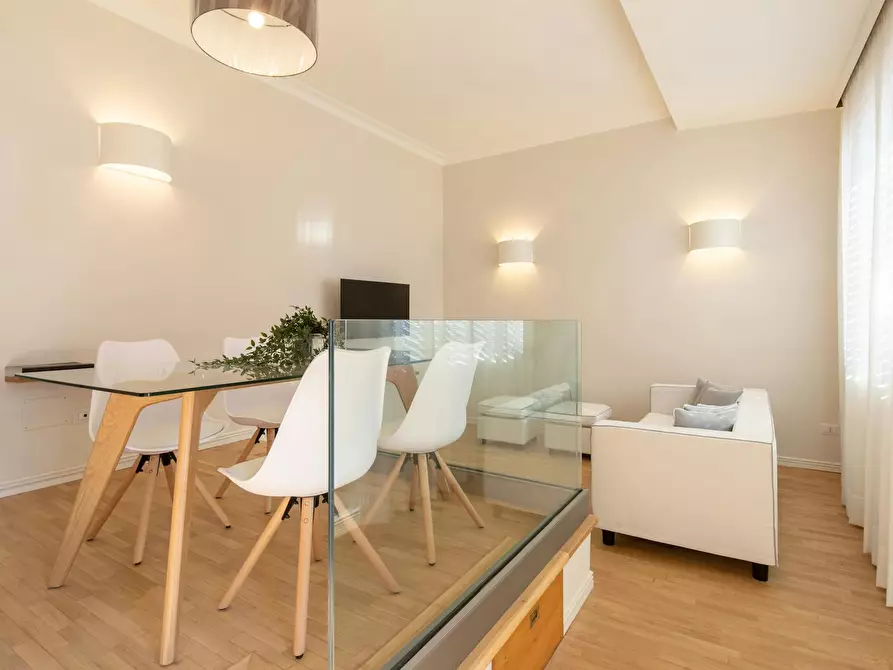 Immagine 3 di Appartamento in affitto  in Via dei Calzaiuoli a Firenze