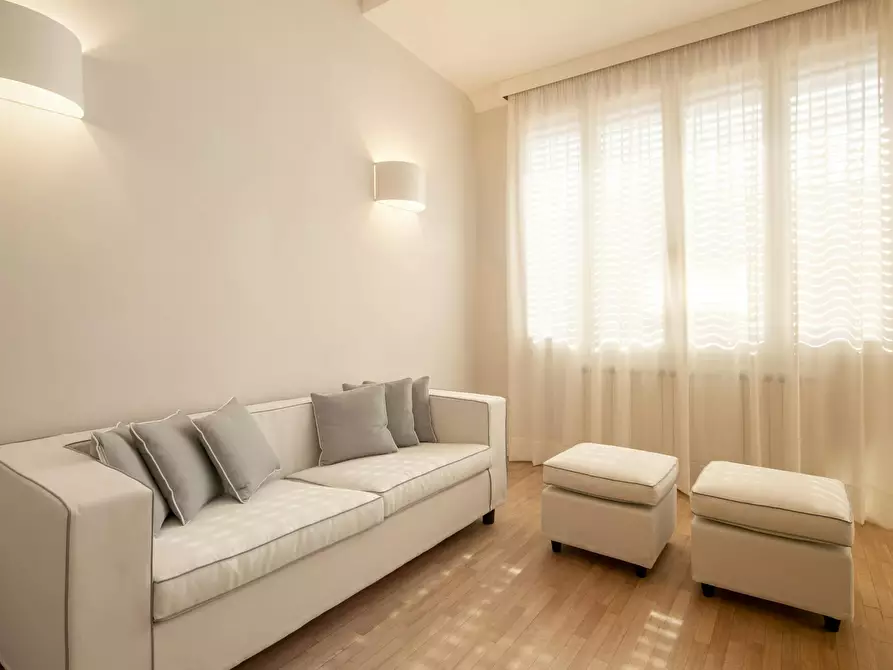 Immagine 9 di Appartamento in affitto  in Via dei Calzaiuoli a Firenze