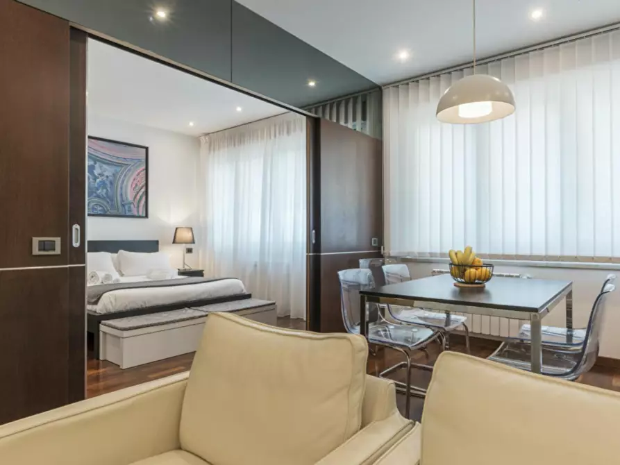 Immagine 10 di Appartamento in affitto  in Via Luigi Rizzo a Roma