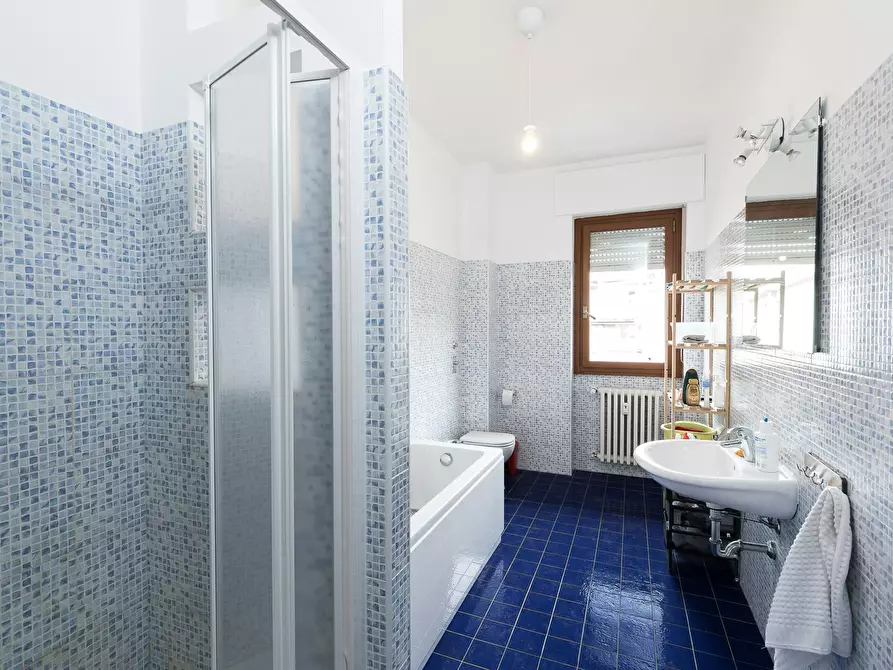 Immagine 10 di Camera condivisa in affitto  in Via Carlo Valvassori Peroni a Milano