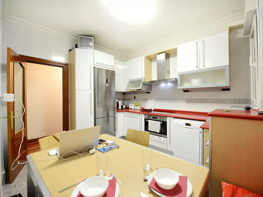 Immagine 10 di Camera in affitto  in Calle Juan de la Cosa a Bilbao