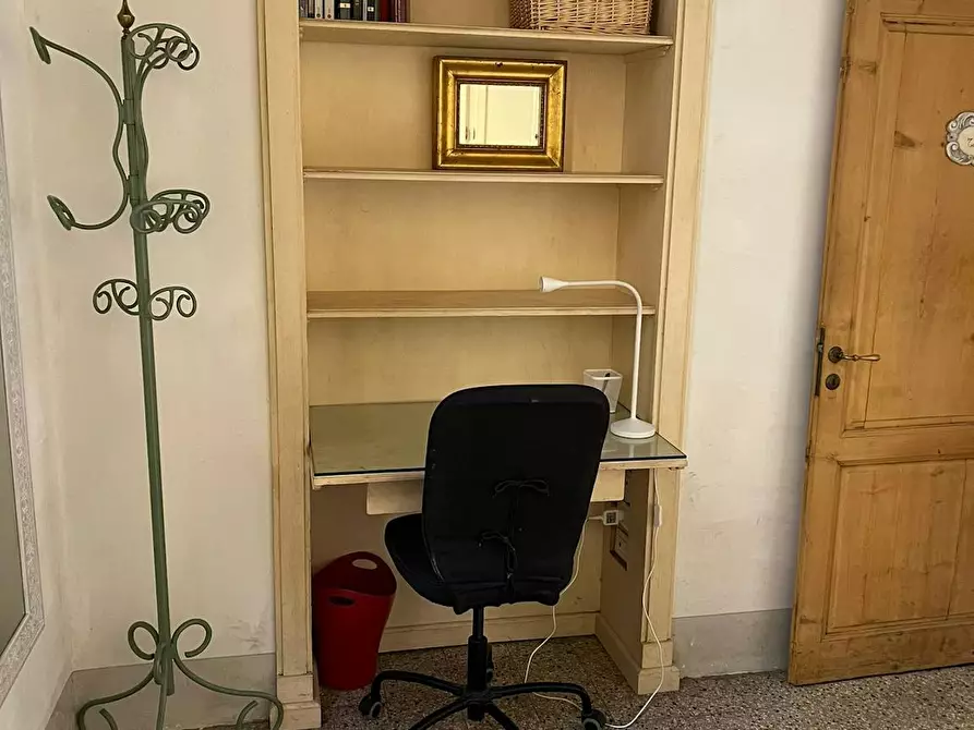 Immagine 2 di Camera in affitto  in Via della Pergola a Firenze