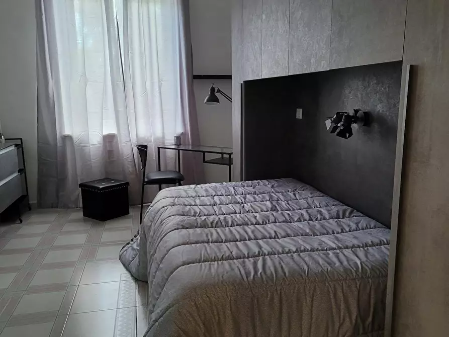 Immagine 1 di Camera in affitto  in Via Antonio Cecchi a Torino