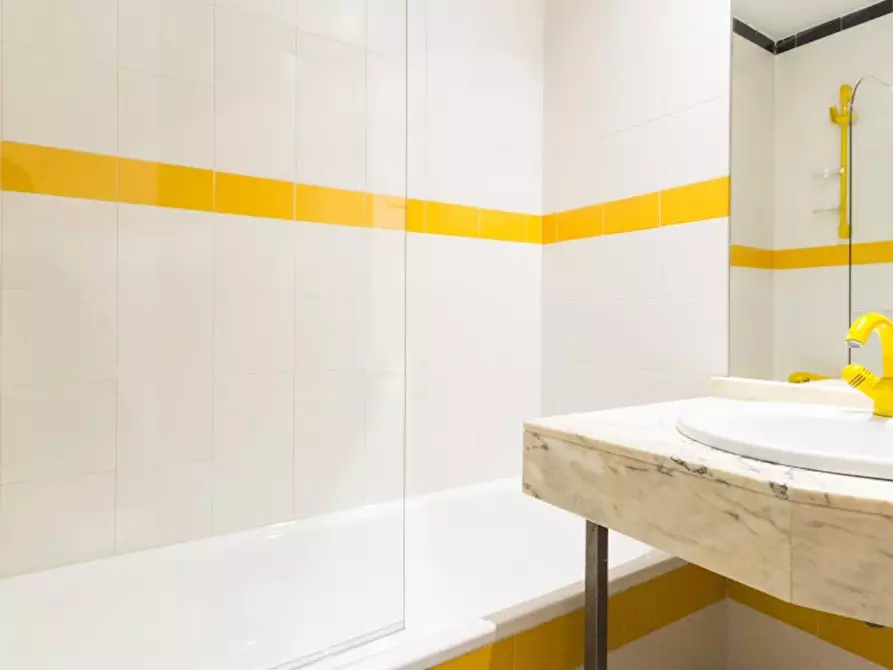 Immagine 8 di Camera in affitto  in Calle del Limonero a Madrid