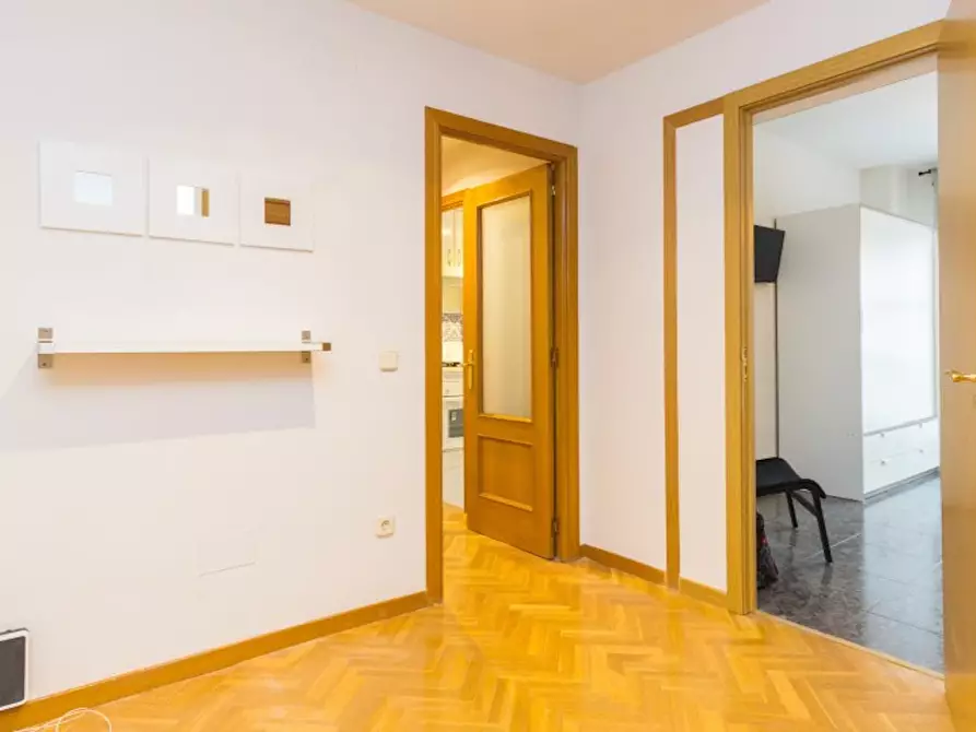 Immagine 4 di Camera in affitto  in Calle del Limonero a Madrid