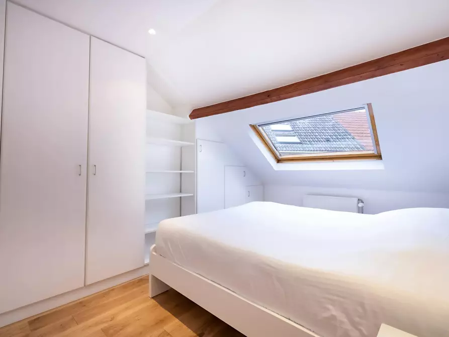 Immagine 3 di Appartamento in affitto  in Rue Lesbroussart a Ixelles
