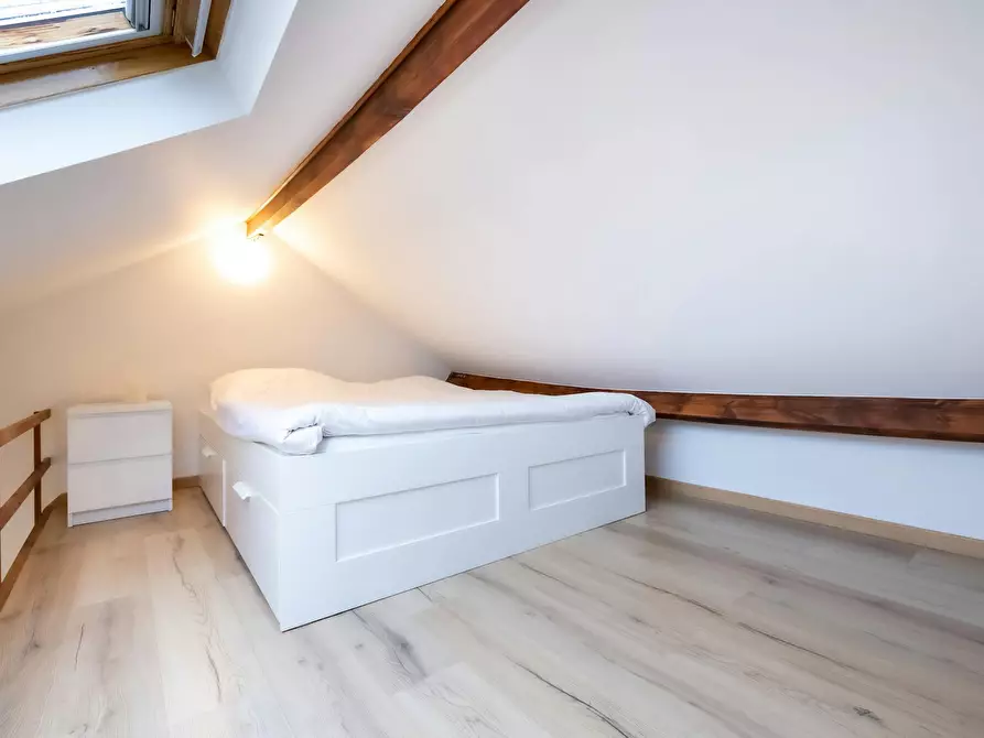 Immagine 4 di Appartamento in affitto  in Rue Lesbroussart a Ixelles