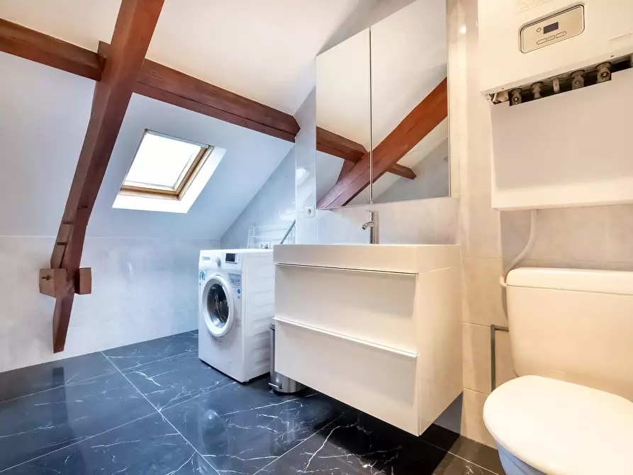 Immagine 7 di Appartamento in affitto  in Rue Lesbroussart a Ixelles