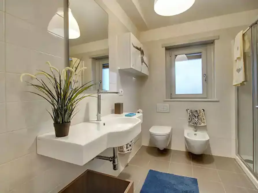 Immagine 9 di Appartamento in affitto  in Via Faenza a Firenze