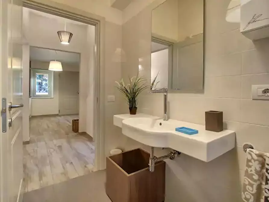 Immagine 5 di Appartamento in affitto  in Via Faenza a Firenze